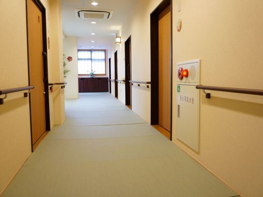 清潔感のある廊下の空間