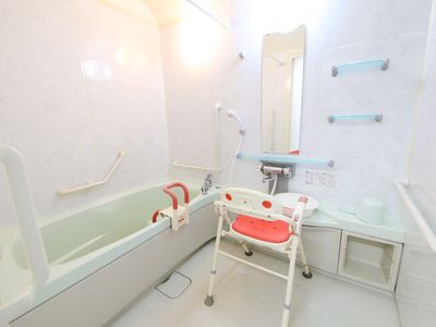 バリアフリーな浴室設計