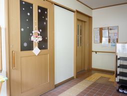 和風な廊下の静かな趣