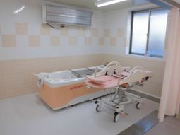 モダンな浴室設備