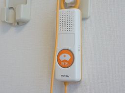 呼び出し装置壁掛け