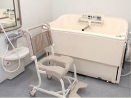 ケア用のバスルーム設備