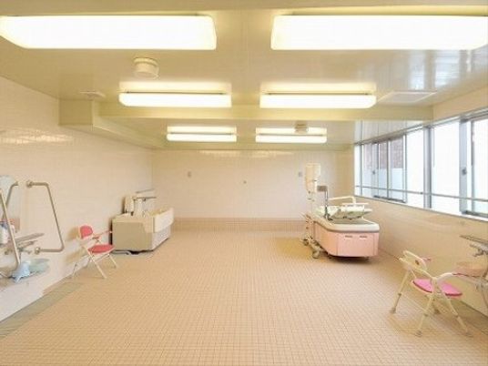 明るく清潔な訓練室