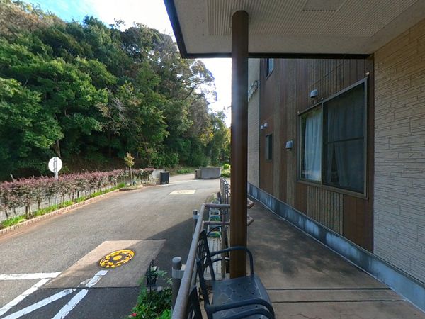 のびやかな外観