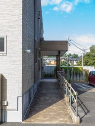 アプローチの広い外観