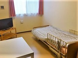 シンプルな個室の居室