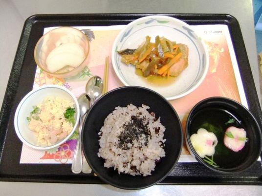 彩り豊かな食事内容