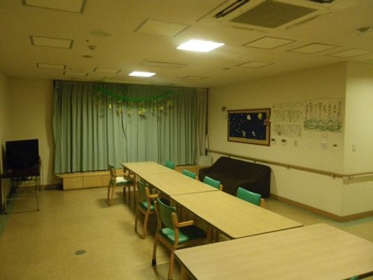 共用スペースの夜景