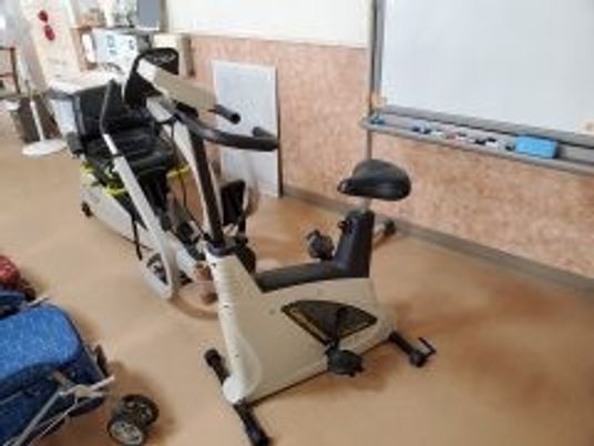 機能訓練室の運動器具  