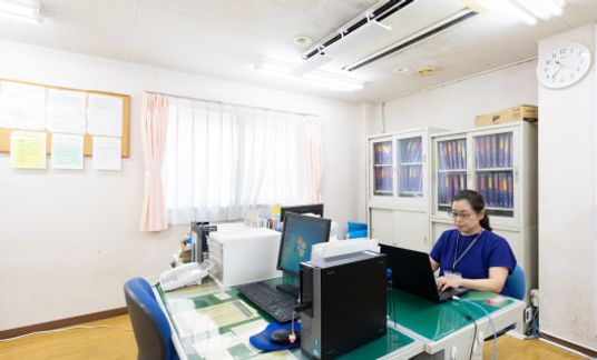 職員が業務を行う部屋