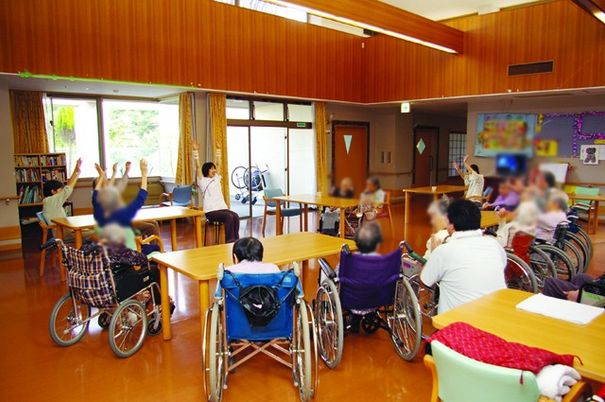 車椅子の方々が集う場