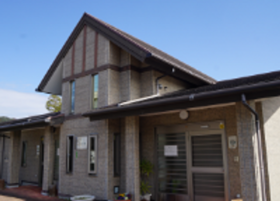 大きな木造住宅外観