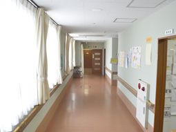 明るい廊下