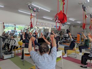 運動中の広々施設