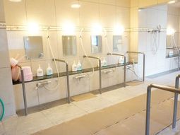 清潔感のある手洗いスペース