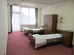 シンプルな共同居室