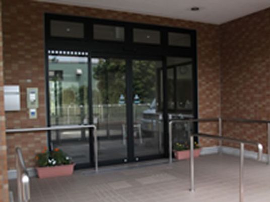 広いエントランス