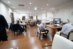 広い共有リビングスペース