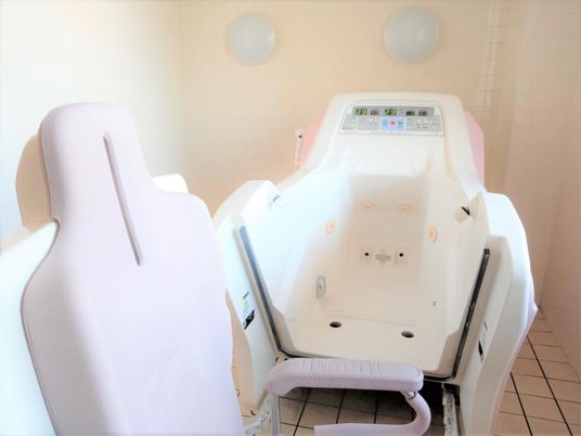 快適な設備の浴室