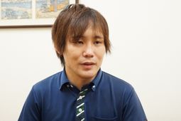 誠実そうなスタッフのポートレート