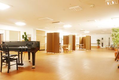 広い空間のラウンジ
