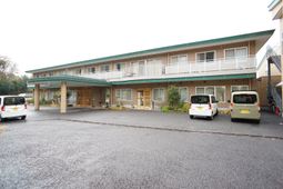 清潔感のある施設の外観