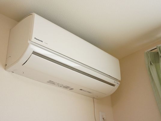 部屋のエアコン