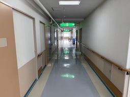 長い廊下