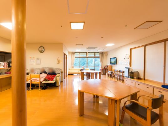 共有リビングの日常風景