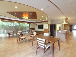 明るく広々ダイニングルーム