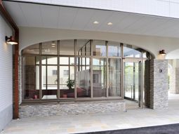 エントランスの洗練された外観