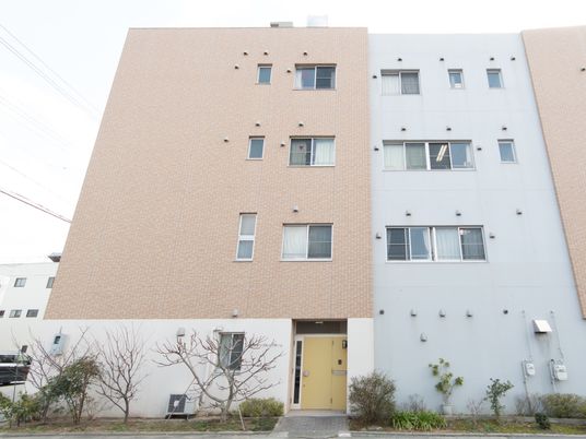 清潔感のある建物外観 