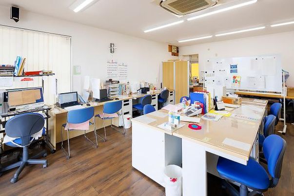 清潔なスタッフルーム