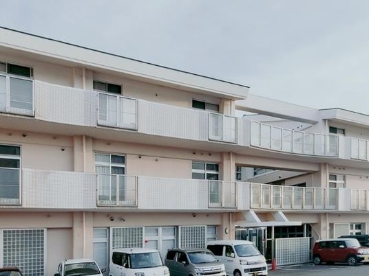 外観の建物正面  