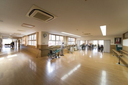 明るい空間のラウンジ