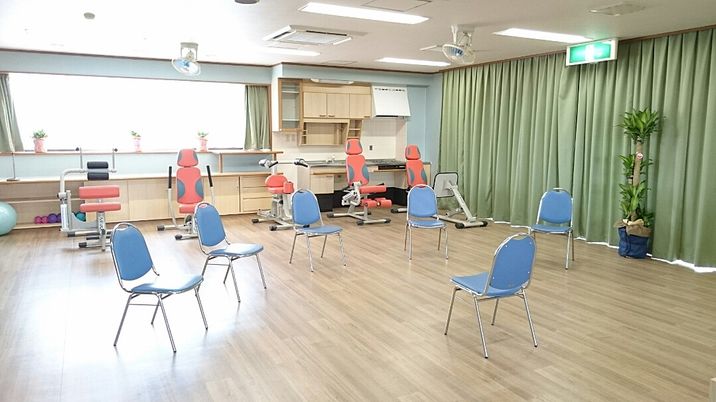 初めての訪問に便利な施設内観