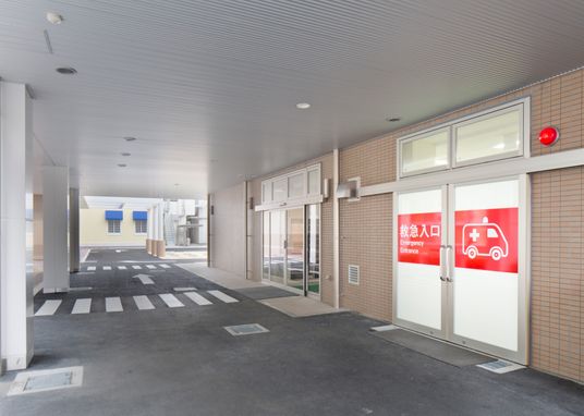 緊急搬入口の様子