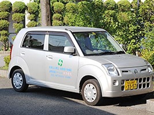 送迎車の外観  