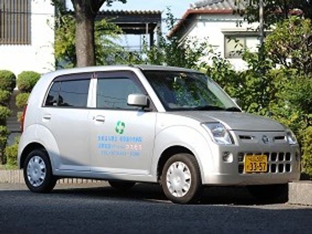 送迎車の外観  