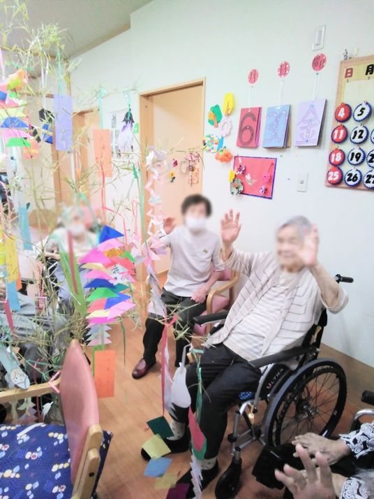 飾りつけを楽しむ居室
