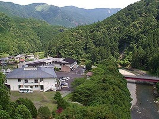 山あいの施設外観  