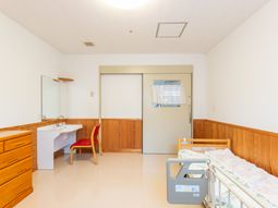 明るい居室  