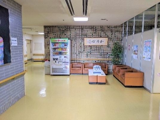 広々とした休憩スペース