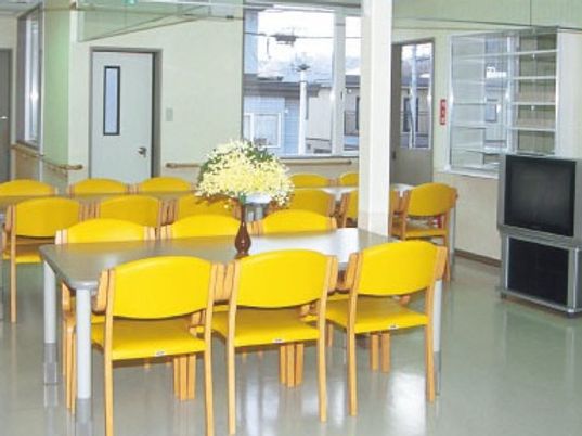 明るいダイニングルーム