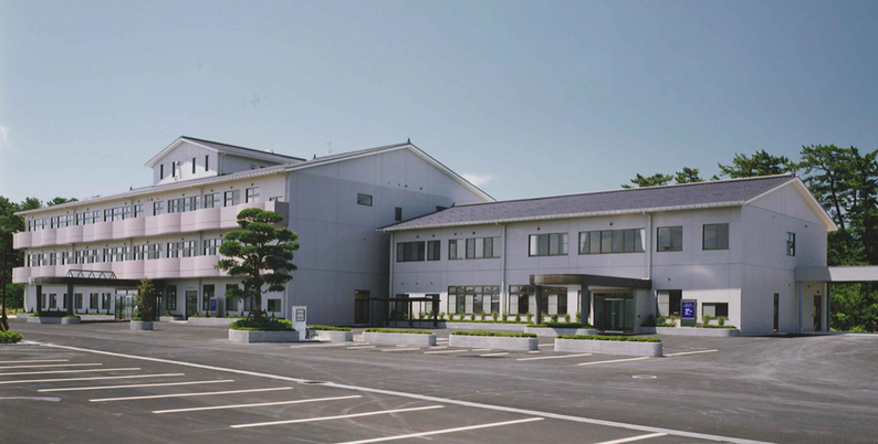 広々とした建物の外観