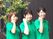 笑顔のスタッフ3人  