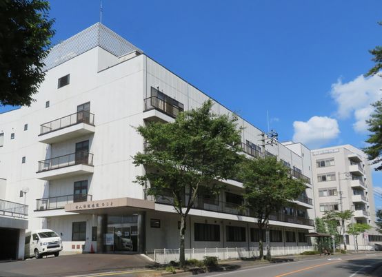 入り口のある外観