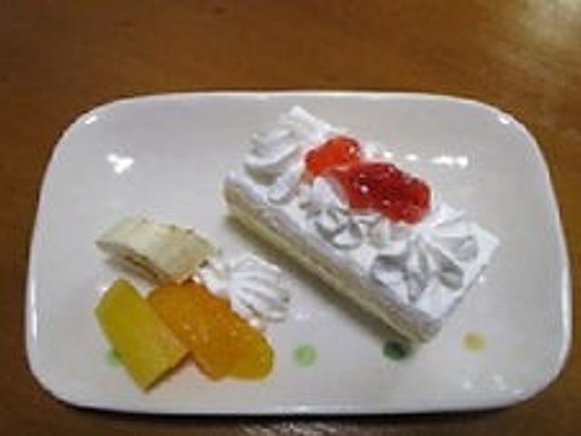デザートの料理 料理 美味しそうなデザートが提供されており、食事の時間には特別な楽しみがあります。
