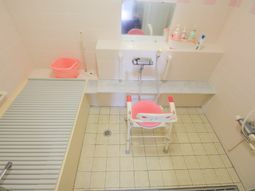 バリアフリー浴室設備