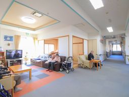 落ち着いたラウンジの様子